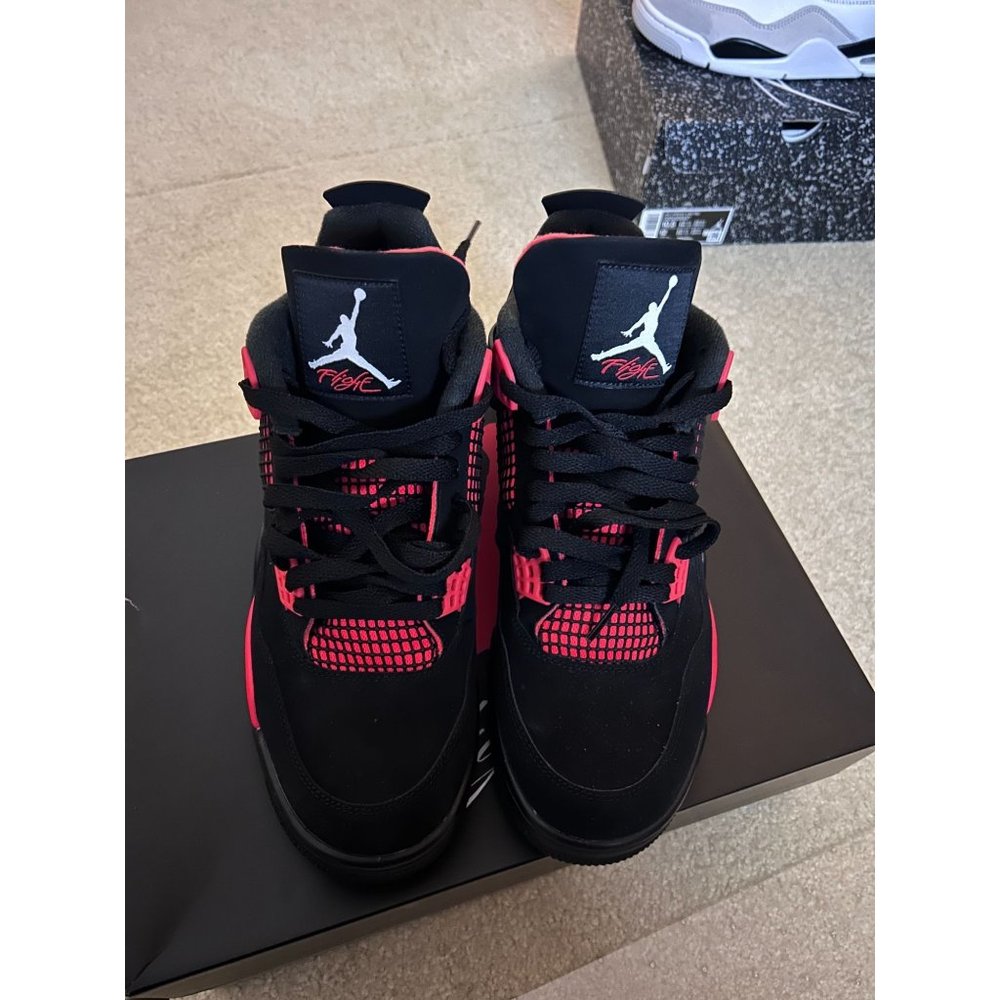 Air Jordan Retro 4 Red Thunder